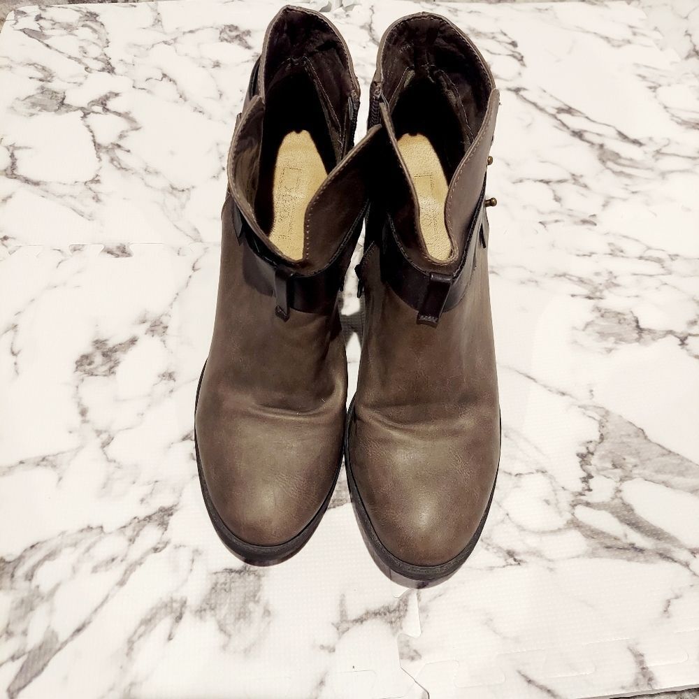 𝅺XOXO boots Brown womens size 8.5 - Picture 3 of 9